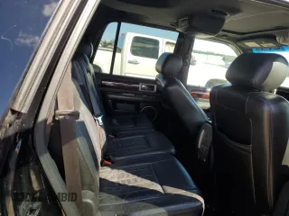 2006 Lincoln Navigator Luxury with VIN 5LMFU28536LJ25620, listed as a Copart auction lot 49981754 with 196,801 mi miles and Clean Title. Bid and sale history available at carsss.com. Image 10.