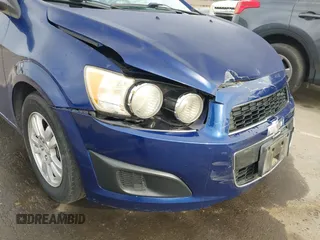 2013 Chevrolet Sonic LT with VIN 1G1JC6SB1D4171148, listed as a IAAI auction lot 41631280 with 147,874 mi miles. Bid and sale history available at carsss.com. Image 18.
