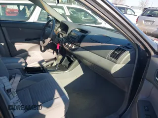 2005 Toyota Camry LE with VIN 4T1BF32K35U590150, listed as a IAAI auction lot 41614295 with 180,627 mi miles and . Bid and sale history available at DreamBid. Image 5.