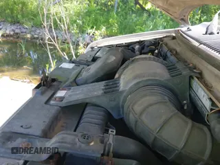 2003 Ford Econoline Cargo Recreational с VIN 1FDRE14W73HB51867, выставлен на аукционе IAAI как лот 42578331 с пробегом 198 953 миль миль и . История ставок и продаж доступна на DreamBid. Изображение 13.