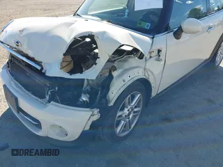 2012 MINI Hardtop with VIN WMWSU3C59CT255588, listed as a IAAI auction lot 41878430 with 103,033 mi miles and . Bid and sale history available at DreamBid. Image 6.