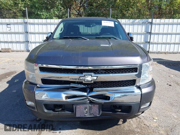 2011 Chevrolet Silverado 1500 LT with VIN 1GCPKSE37BF135726, listed as a IAAI auction lot 40485051 with 137,662 mi miles and . Bid and sale history available at DreamBid. Image 6.