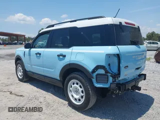 2024 Ford Bronco Sport Heritage с VIN 3FMCR9G65RRF35612, выставлен на аукционе IAAI как лот 42307634 с пробегом 2 133 миль миль и . История ставок и продаж доступна на DreamBid. Изображение 3.