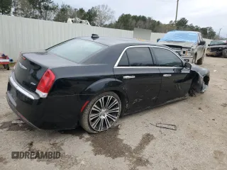 2020 Chrysler 300 Limited with VIN 2C3CCAEG5LH115522, listed as a Copart auction lot 88241835 with Not Provided miles and Salvage Title. Bid and sale history available at carsss.com. Image 3.