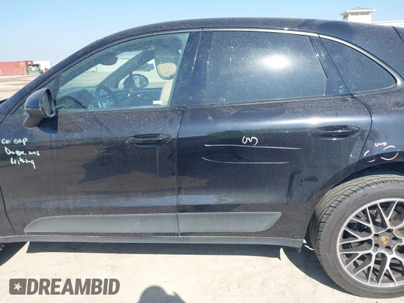 2018 Porsche Macan with VIN WP1AA2A50JLB18359, listed as a IAAI auction lot 41781711 with 68,657 mi miles. Bid and sale history available at carsss.com. Image 15.