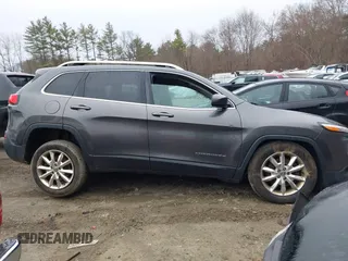 2015 Jeep Cherokee Limited with VIN 1C4PJMDS2FW523010, listed as a IAAI auction lot 41857999 with 162,625 mi miles. Bid and sale history available at carsss.com. Image 13.
