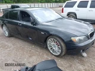 2007 BMW 7 Series 750Li z VIN WBAHN83517DT65412, wystawiony jako IAAI lot #42198154 z przebiegiem 99 965 mil mil oraz . Historia ofert i sprzedaży dostępna na DreamBid. Obrazek 1.
