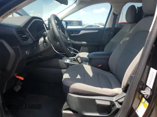 2022 Ford Escape SE z VIN 1FMCU9G67NUB69346, wystawiony jako Copart lot #63013015 z przebiegiem Nie podano mil oraz Czysty tytuł • Clean title. Historia ofert i sprzedaży dostępna na DreamBid. Obrazek 7.