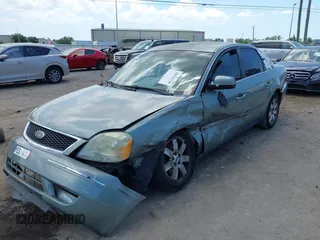 2005 Ford Five Hundred SEL z VIN 1FAFP241X5G118341, wystawiony jako IAAI lot #42012730 z przebiegiem Nie podano mil oraz . Historia ofert i sprzedaży dostępna na DreamBid. Obrazek 2.