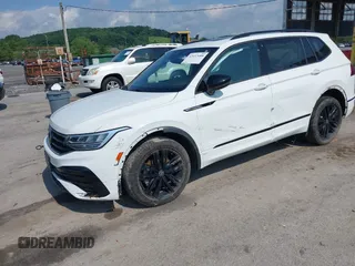 2022 Volkswagen Tiguan SE R-Line Black with VIN 3VV8B7AX0NM007523, listed as a IAAI auction lot 42457688 with 39,084 mi miles and . Bid and sale history available at DreamBid. Image 2.