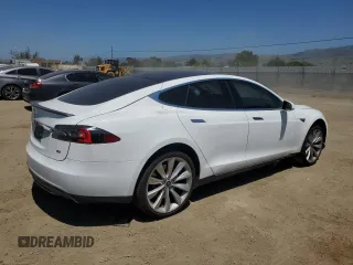 2013 Tesla Model S with VIN 5YJSA1AG9DFP13722, listed as a Copart auction lot 55988075 with 155,575 mi miles and Salvage Title. Bid and sale history available at DreamBid. Image 3.