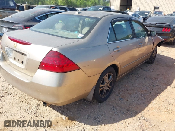 2006 Honda Accord EX-L z VIN 1HGCM56846A038055, wystawiony jako IAAI lot #42054400 z przebiegiem 334 562 mil mil oraz . Historia ofert i sprzedaży dostępna na DreamBid. Obrazek 4.