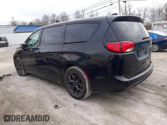 2019 Chrysler Pacifica Touring Plus z VIN 2C4RC1FG8KR706179, wystawiony jako Copart lot #44922065 z przebiegiem 66 083 mil mil oraz Szkoda całkowita • Salvage title. Historia ofert i sprzedaży dostępna na DreamBid. Obrazek 2.