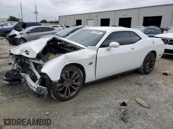 2014 Dodge Challenger SRT-8 z VIN 2C3CDYCJ1EH258264, wystawiony jako Copart lot #75100064 z przebiegiem 105 432 mil mil oraz Szkoda całkowita • Salvage title. Historia ofert i sprzedaży dostępna na DreamBid. Obrazek 1.