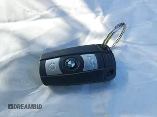 2008 BMW 3 Series 328i с VIN WBAWV135X8P120512, выставлен на аукционе IAAI как лот 42239103 с пробегом 45 613 миль миль и . История ставок и продаж доступна на DreamBid. Изображение 11.