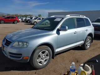 2007 Volkswagen Touareg V6 with VIN WVGZE77L97D026113, listed as a IAAI auction lot 41577000 with 144,118 mi miles and . Bid and sale history available at DreamBid. Image 2.
