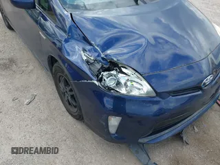 2014 Toyota Prius Four z VIN JTDKN3DUXE0388743, wystawiony jako IAAI lot #42354589 z przebiegiem 192 723 mil mil oraz . Historia ofert i sprzedaży dostępna na DreamBid. Obrazek 6.