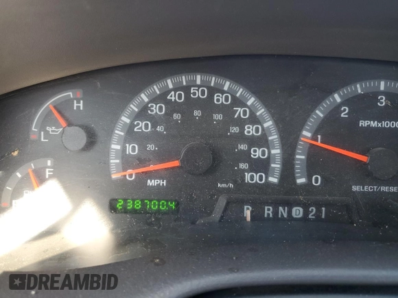 2001 Ford F-150 XL with VIN 1FTRF18L41NB60977, listed as a Copart auction lot 54933785 with 238,700 mi miles and Salvage title. Bid and sale history available at DreamBid. Image 9.