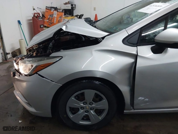 2017 Chevrolet Cruze LS with VIN 1G1BC5SM7H7219854, listed as a IAAI auction lot 41536806 with NaN miles. Bid and sale history available at carsss.com. Image 17.