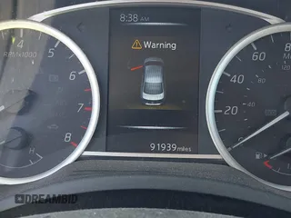 2017 Nissan Sentra S z VIN 3N1AB7AP3HY240179, wystawiony jako IAAI lot #42391806 z przebiegiem 91 939 mil mil oraz . Historia ofert i sprzedaży dostępna na DreamBid. Obrazek 7.