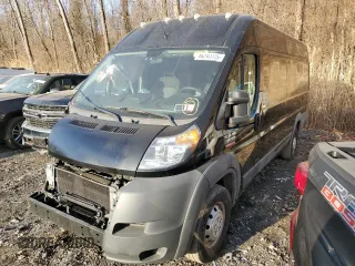 2018 Ram ProMaster Cargo with VIN 3C6URVJG8JE108270, listed as a Copart auction lot 46243125 with 43,752 mi miles and Salvage Title. Bid and sale history available at carsss.com. Image 1.