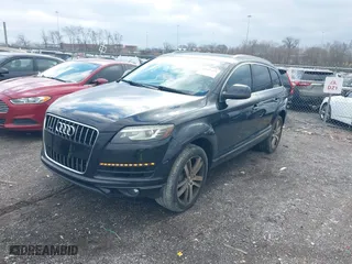 2015 Audi Q7 3.0T Premium Plus with VIN WA1LGAFE4FD006056, listed as a IAAI auction lot 41553155 with NaN miles. Bid and sale history available at carsss.com. Image 17.