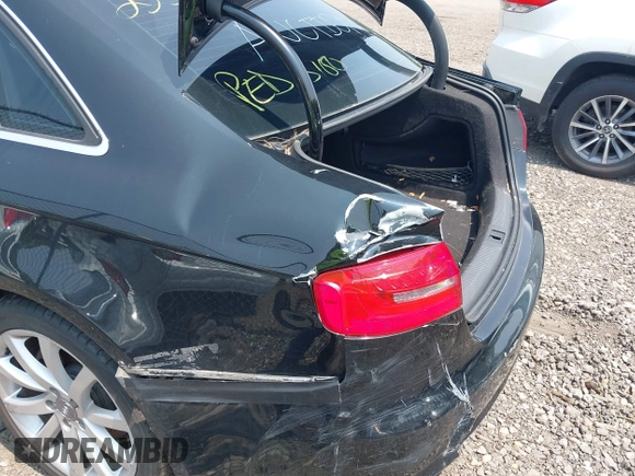 2013 Audi A4 Premium Plus с VIN WAUFFAFL8DN033415, выставлен на аукционе IAAI как лот 42458339 с пробегом Не указан миль и . История ставок и продаж доступна на DreamBid. Изображение 6.