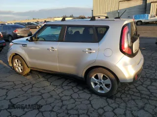 2017 Kia Soul with VIN KNDJN2A2XH7463221, listed as a Copart auction lot 82889404 with 102,034 mi miles and Salvage Title. Bid and sale history available at carsss.com. Image 2.