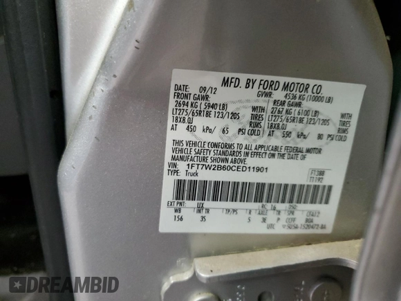 2012 Ford F-250 XL z VIN 1FT7W2B60CED11901, wystawiony jako Copart lot #54913035 z przebiegiem Nie podano mil oraz Szkoda całkowita • Salvage title. Historia ofert i sprzedaży dostępna na DreamBid. Obrazek 12.