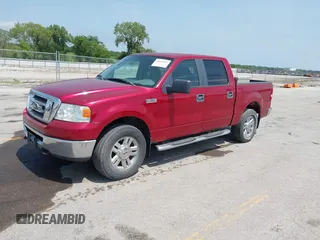 2007 Ford F-150 XLT z VIN 1FTPW14V17KC97464, wystawiony jako IAAI lot #42856960 z przebiegiem 180 194 mil mil oraz . Historia ofert i sprzedaży dostępna na DreamBid. Obrazek 19.