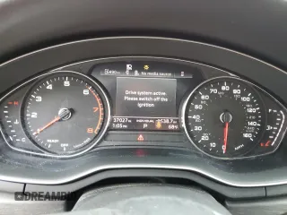 2020 Audi A4 Premium with VIN WAUDNAF44LN012952, listed as a Copart auction lot 61157835 with 37,027 mi miles and Salvage title. Bid and sale history available at DreamBid. Image 9.