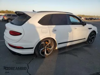 2022 Bentley Bentayga V8 z VIN SJAAM2ZV6NC039590, wystawiony jako Copart lot #85567404 z przebiegiem Nie podano mil oraz Szkoda całkowita • Salvage title. Historia ofert i sprzedaży dostępna na DreamBid. Obrazek 3.