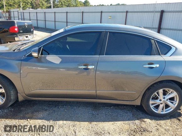 2015 Nissan Altima SL with VIN 1N4AL3AP0FN407679, listed as a IAAI auction lot 40909974 with 129,597 mi miles and . Bid and sale history available at carsss.com. Image 15.