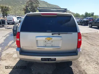 2013 Chevrolet Suburban LT with VIN 1GNSCJE06DR138925, listed as a IAAI auction lot 42008011 with 236,244 mi miles. Bid and sale history available at carsss.com. Image 16.