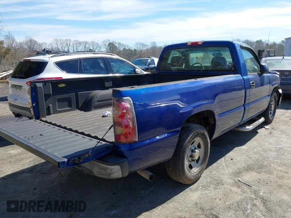 2004 Chevrolet Silverado 1500 Work Truck with VIN 1GCEC14X44Z140886, listed as a IAAI auction lot 41681183 with 209,844 mi miles. Bid and sale history available at carsss.com. Image 4.
