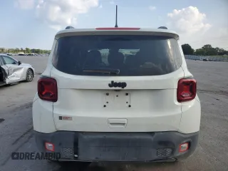 2020 Jeep Renegade Altitude with VIN ZACNJABB2LPL31651, listed as a Copart auction lot 68402614 with 135,031 mi miles and Salvage Title. Bid and sale history available at DreamBid. Image 6.