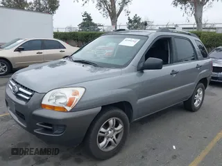 2006 Kia Sportage LX with VIN KNDJF723867199186, listed as a IAAI auction lot 41491243 with 120,049 mi miles and . Bid and sale history available at carsss.com. Image 2.