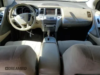 2011 Nissan Murano SV z VIN JN8AZ1MU3BW050358, wystawiony jako Copart lot #57122755 z przebiegiem 211 143 mil mil oraz Szkoda całkowita • Salvage title. Historia ofert i sprzedaży dostępna na DreamBid. Obrazek 8.