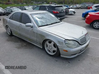 2001 Mercedes-Benz S-Class 6.0L with VIN WDBNG78JX1A191170, listed as a IAAI auction lot 42034966 with 1 mi miles. Bid and sale history available at carsss.com. Image 1.