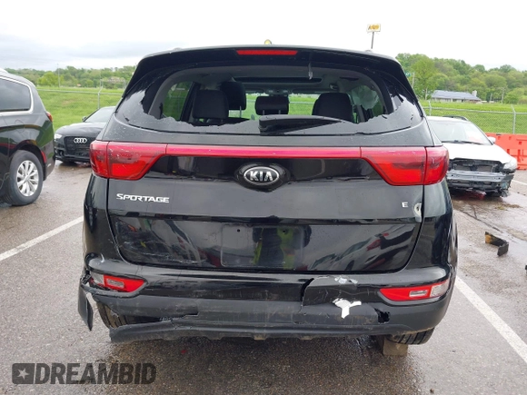 2018 Kia Sportage EX z VIN KNDPN3AC8J7382796, wystawiony jako IAAI lot #42161431 z przebiegiem 42 666 mil mil oraz . Historia ofert i sprzedaży dostępna na DreamBid. Obrazek 17.