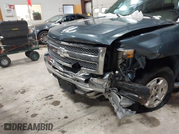 2013 Chevrolet Silverado 1500 LT with VIN 1GCRKSE70DZ137623, listed as a IAAI auction lot 41176402 with 134,194 mi miles and . Bid and sale history available at DreamBid. Image 6.