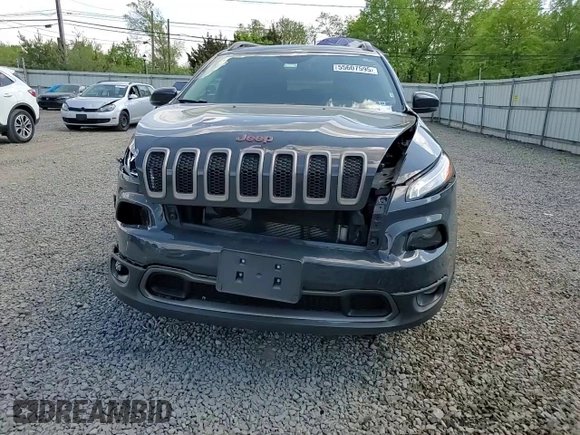 2017 Jeep Cherokee 75th Anniversary Edition z VIN 1C4PJMCB6HW568617, wystawiony jako Copart lot #55607595 z przebiegiem 83 662 mil mil oraz Szkoda całkowita • Salvage title. Historia ofert i sprzedaży dostępna na DreamBid. Obrazek 14.
