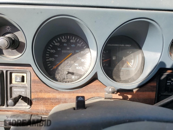 1996 Dodge Cargo z VIN 2B6HB21Y8TK102554, wystawiony jako Copart lot #75573984 z przebiegiem 221 439 mil mil oraz Szkoda całkowita • Salvage title. Historia ofert i sprzedaży dostępna na DreamBid. Obrazek 9.