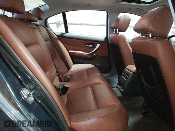2008 BMW 3 Series 328xi with VIN WBAVC93568K044042, listed as a Copart auction lot 48079995 with 157,523 mi miles and Clean title. Bid and sale history available at DreamBid. Image 10.