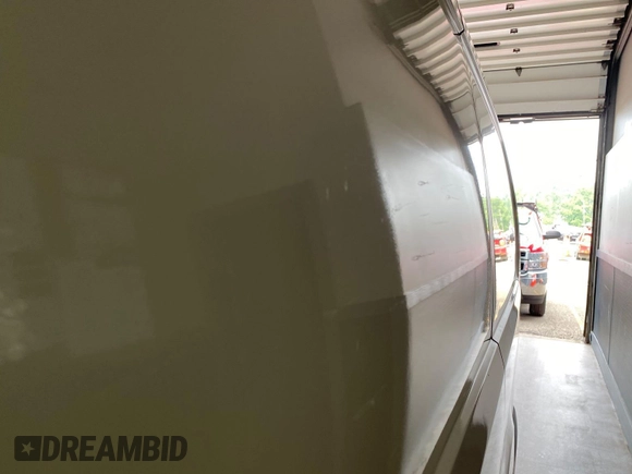 2018 Ford Transit с VIN 1FTYE1YM9JKB52110, выставлен на аукционе IAAI как лот 42610426 с пробегом 156 532 миль миль и . История ставок и продаж доступна на DreamBid. Изображение 37.