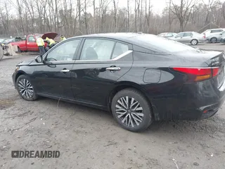 2023 Nissan Altima SV z VIN 1N4BL4DW4PN378184, wystawiony jako IAAI lot #41856287 z przebiegiem 27 750 mil mil oraz . Historia ofert i sprzedaży dostępna na DreamBid. Obrazek 14.