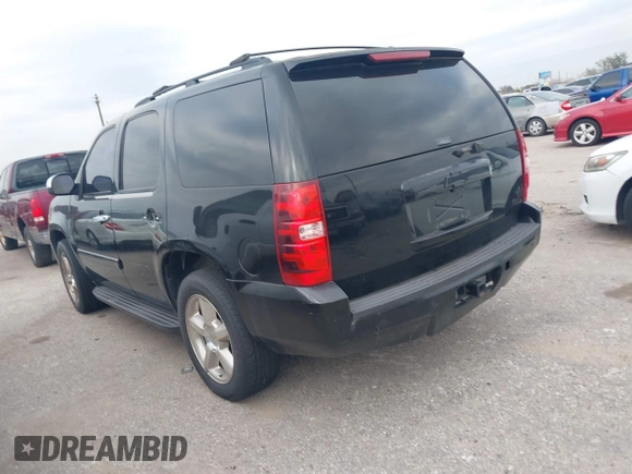 2008 Chevrolet Tahoe LTZ с VIN 1GNFC13018R151706, выставлен на аукционе IAAI как лот 41234053 с пробегом Не указан миль и . История ставок и продаж доступна на DreamBid. Изображение 3.