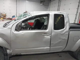 2015 Nissan Frontier SV with VIN 1N6AD0CW4FN751068, listed as a IAAI auction lot 41024078 with 900,000 mi miles and . Bid and sale history available at DreamBid. Image 14.