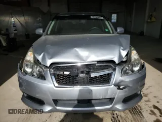 2014 Subaru Legacy Premium z VIN 4S3BMCD6XE3014930, wystawiony jako Copart lot #49298425 z przebiegiem 122 369 mil mil oraz Szkody całkowita. Historia ofert i sprzedaży dostępna na DreamBid. Obrazek 5.