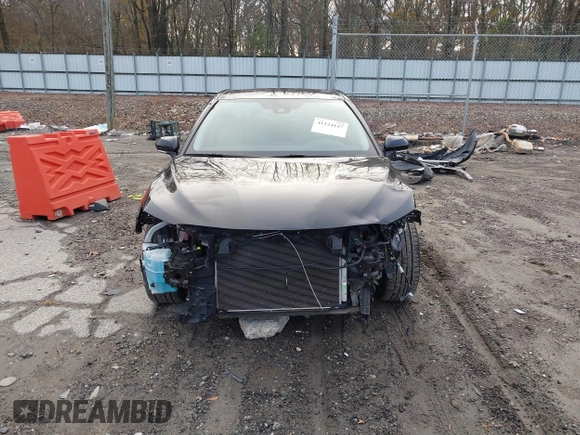 2022 Toyota Camry SE with VIN 4T1G11AK4NU640970, listed as a IAAI auction lot 41124147 with 33,472 mi miles and . Bid and sale history available at DreamBid. Image 13.